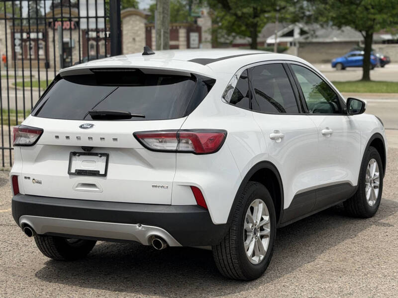 2021 Ford Escape SE