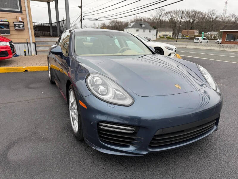 2015 Porsche Panamera GTS
