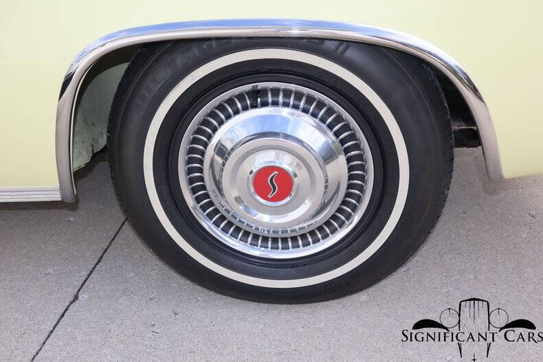 1962 Studebaker GT Hawk