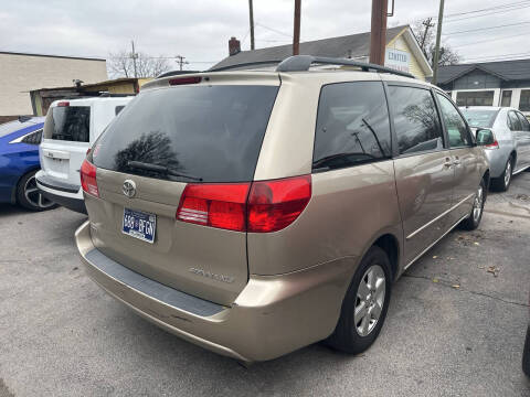 2004 Toyota Sienna XLE Limited 7 Passenger