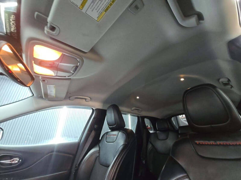 2019 Jeep Cherokee Trailhawk