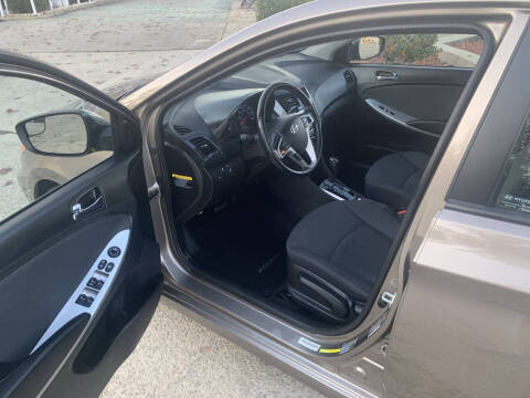 2014 Hyundai Accent SE