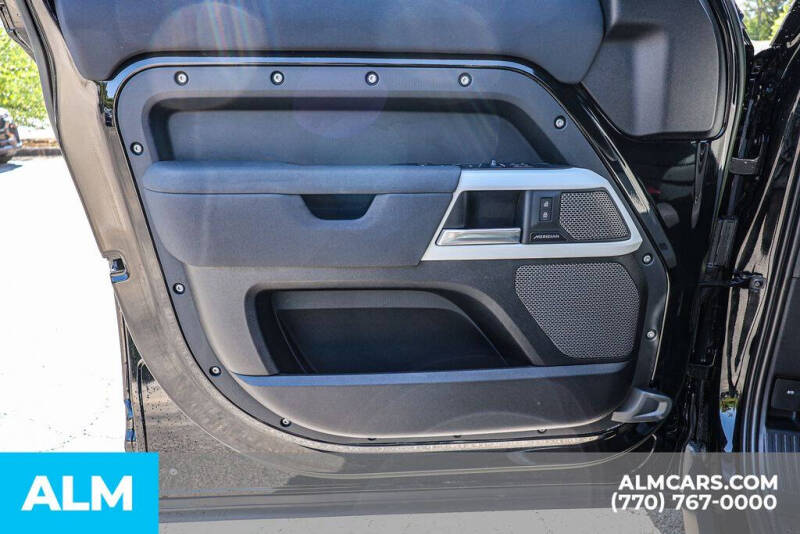 2023 Land Rover Defender