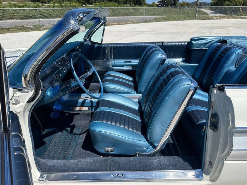 1962 Oldsmobile Starfire