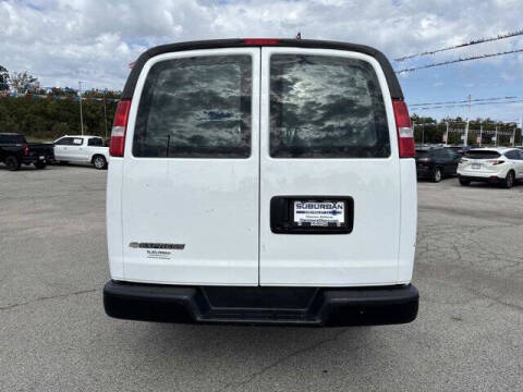 2022 Chevrolet Express 2500