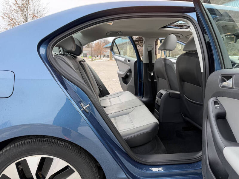 2016 Volkswagen Jetta Hybrid SEL Premium