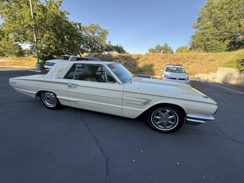 1965 Ford Thunderbird