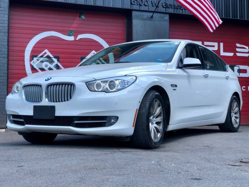 2012 BMW 5 Series for sale at Apple Auto Sales Inc in Camillus NY