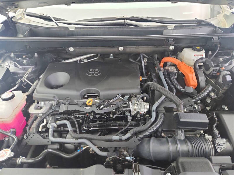 2022 Toyota RAV4 Hybrid XLE