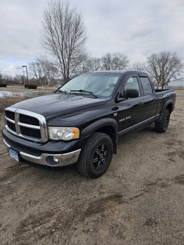 2004 Dodge Ram 1500 for sale at D & T AUTO INC in Columbus MN