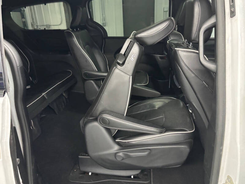 2022 Chrysler Pacifica Hybrid Limited