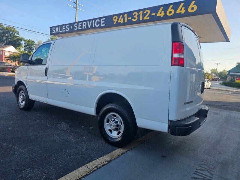 2021 Chevrolet Express 2500