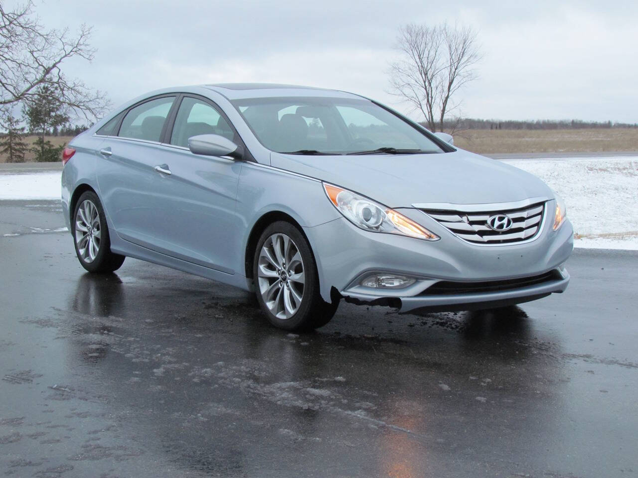 2012 Hyundai SONATA for sale at CAT CREEK AUTO in Menahga, MN