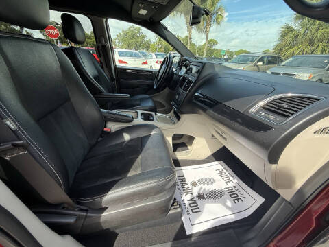 2015 Dodge Grand Caravan SXT Plus