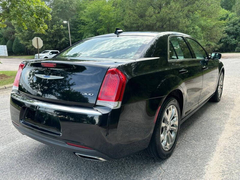 2018 Chrysler 300