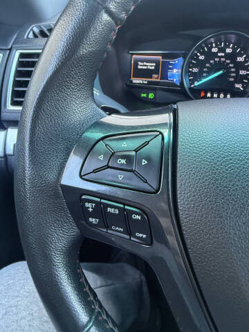 2017 Ford Explorer Sport