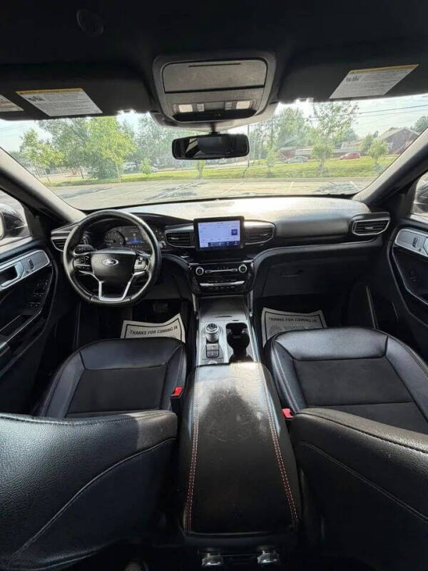 2023 Ford Explorer ST-Line