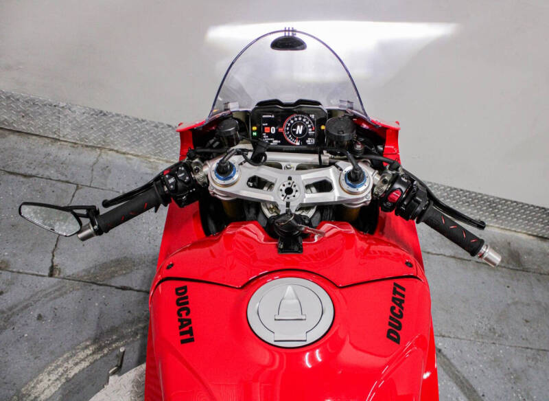 2023 Ducati Panigale V4 S