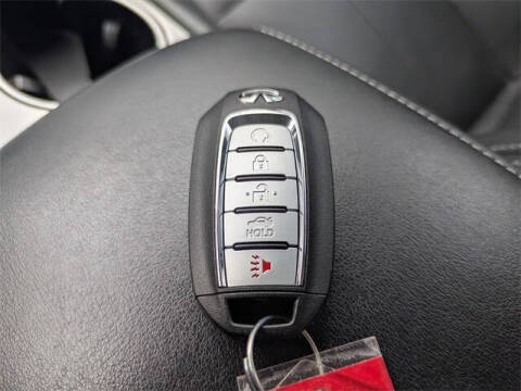 2022 Infiniti Q50 Luxe