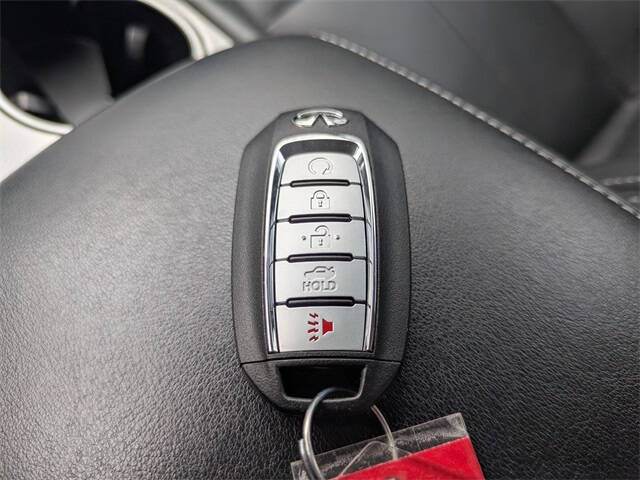 2022 Infiniti Q50 Luxe