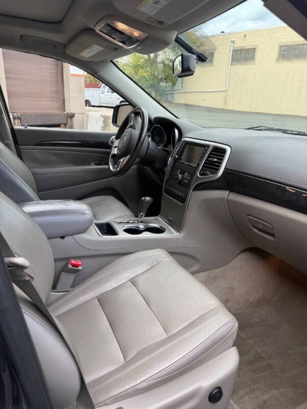 2011 Jeep Grand Cherokee Laredo