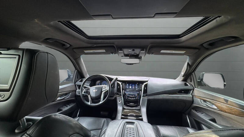 2016 Cadillac Escalade ESV Platinum