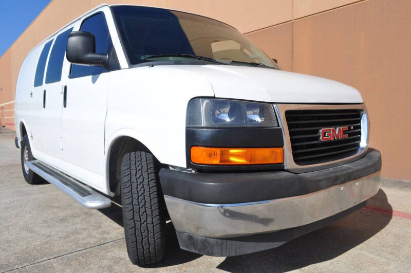 2017 GMC Savana 2500