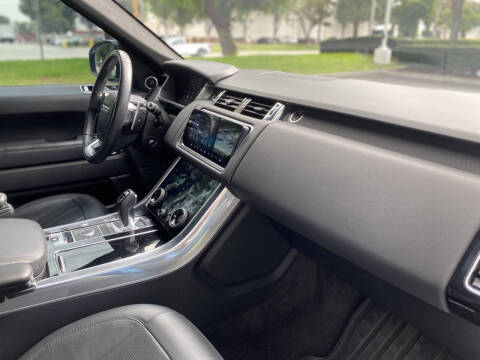 2021 Land Rover Range Rover Sport HSE Silver Edition