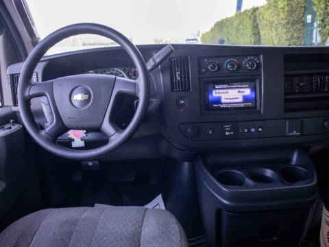 2022 Chevrolet Express 2500