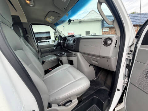 2014 Ford E-Series