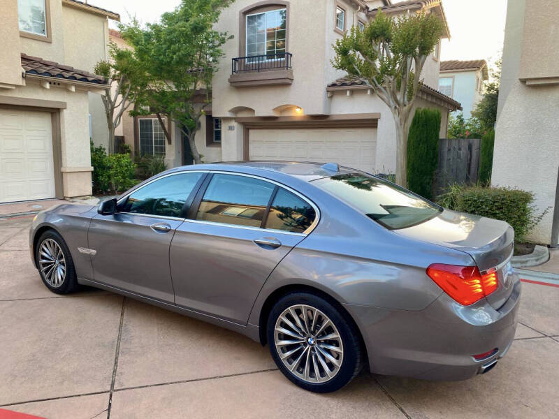 2011 BMW 7 Series 750i