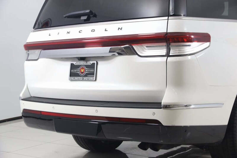 2023 Lincoln Navigator Black Label