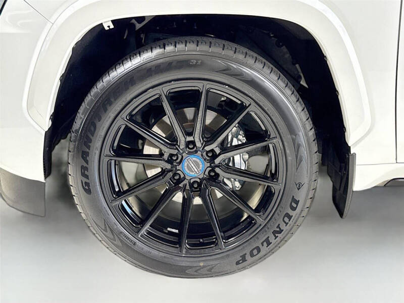 2024 Toyota Sequoia Capstone