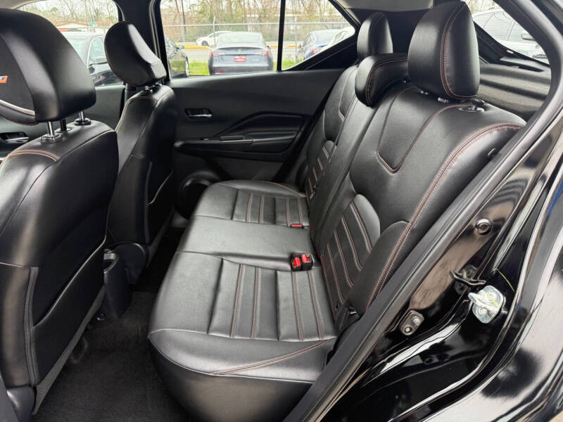 2019 Nissan Kicks SR