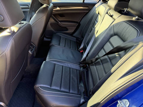 2019 Volkswagen Golf R 4Motion