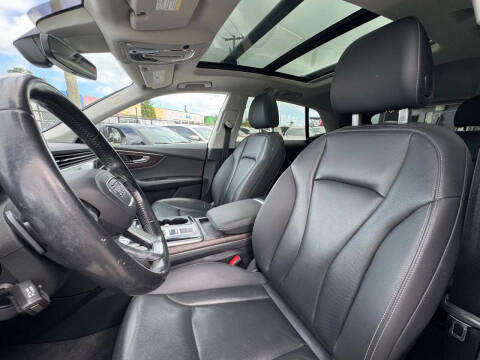 2019 Audi Q8 quattro Premium Plus 55 TFSI