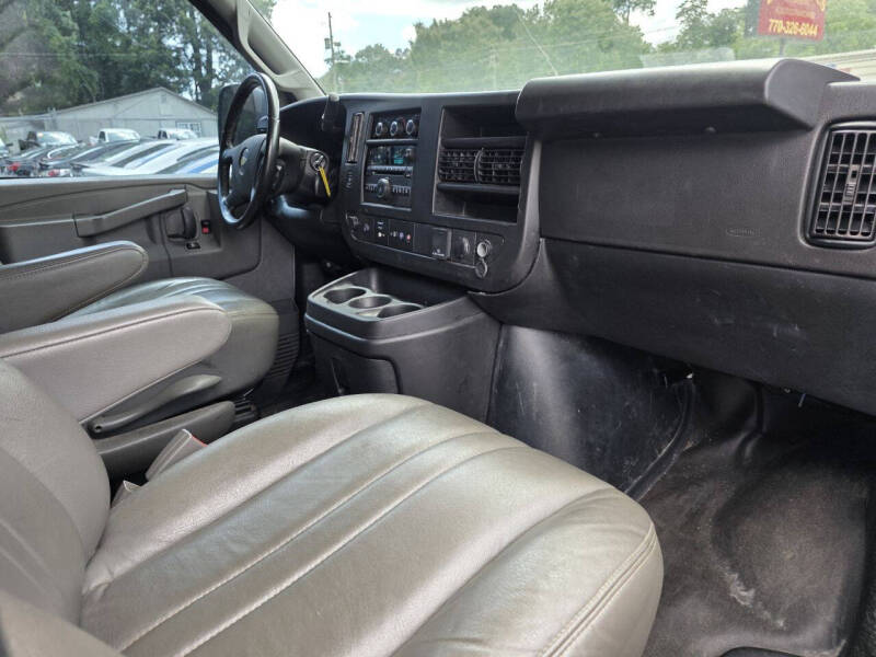 2021 Chevrolet Express 2500