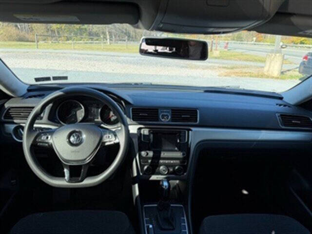 2016 Volkswagen Passat 1.8T S