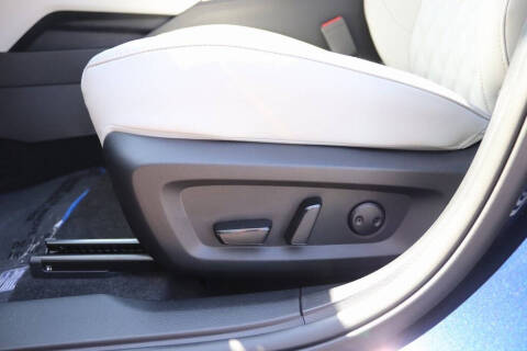 2025 Mitsubishi Outlander PHEV SEL