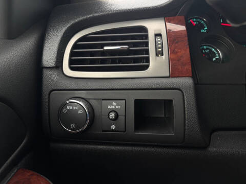 2011 Chevrolet Avalanche LS