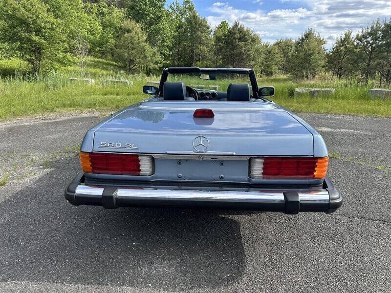 1986 Mercedes-Benz 560-Class 560 SL