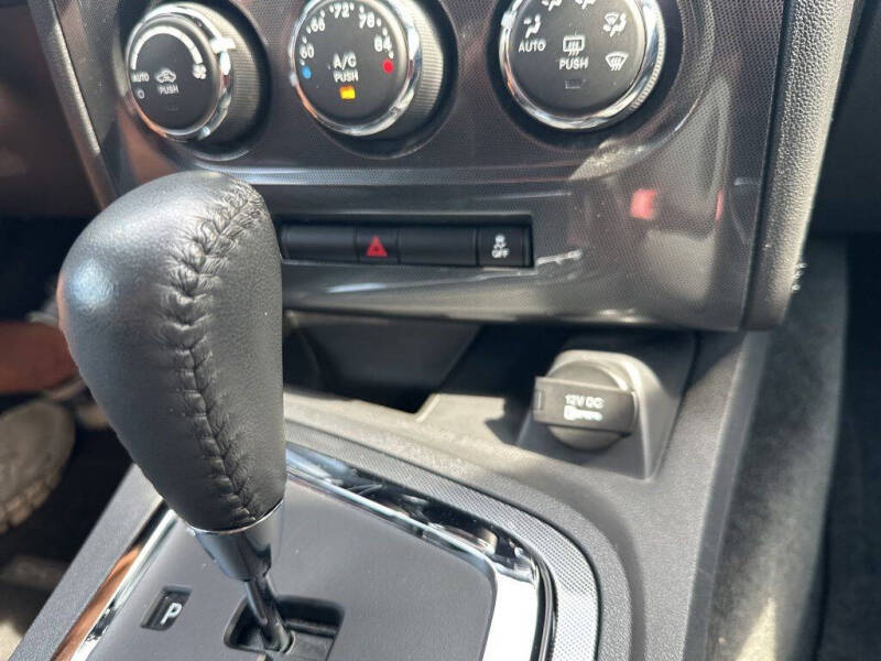 2012 Dodge Challenger SXT