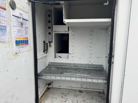 2013 Freightliner M2 106