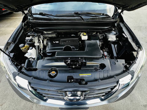 2017 Nissan Pathfinder SL