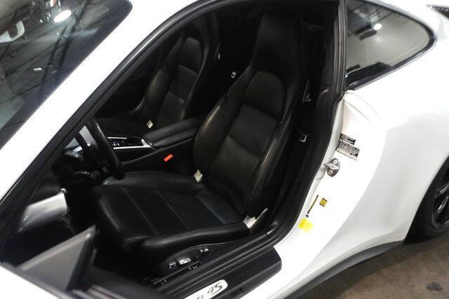2015 Porsche 911 Carrera 4S