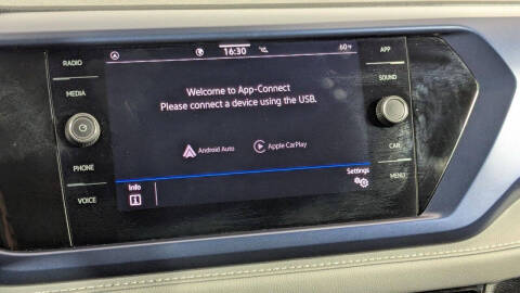 2024 Volkswagen Taos SE