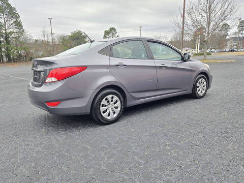 2016 Hyundai Accent SE
