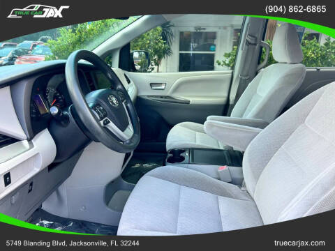 2015 Toyota Sienna