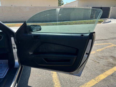 2010 Ford Mustang V6 Premium