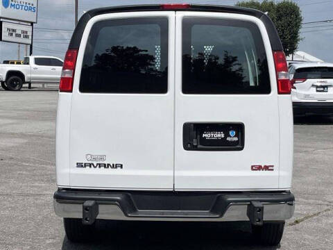 2025 GMC Savana 2500